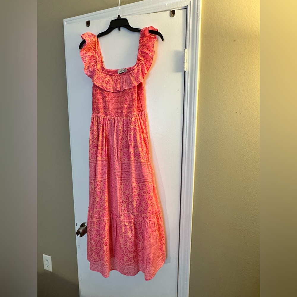 Vineyard Vines Pink Smock Ruffle 👗 Dress for sale! Has pockets on both sides :) - Picture 5 of 10
